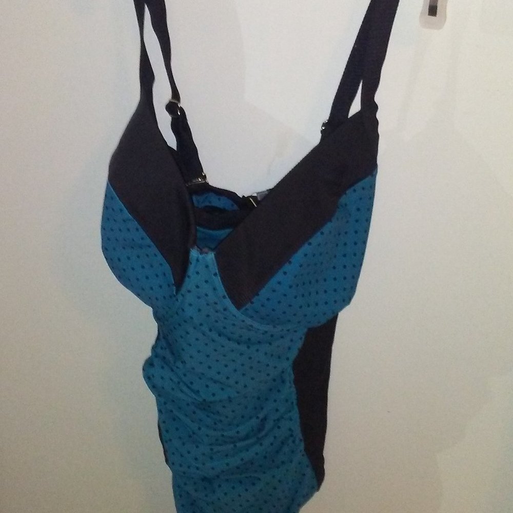 NWT Plus Size Swimsuit
